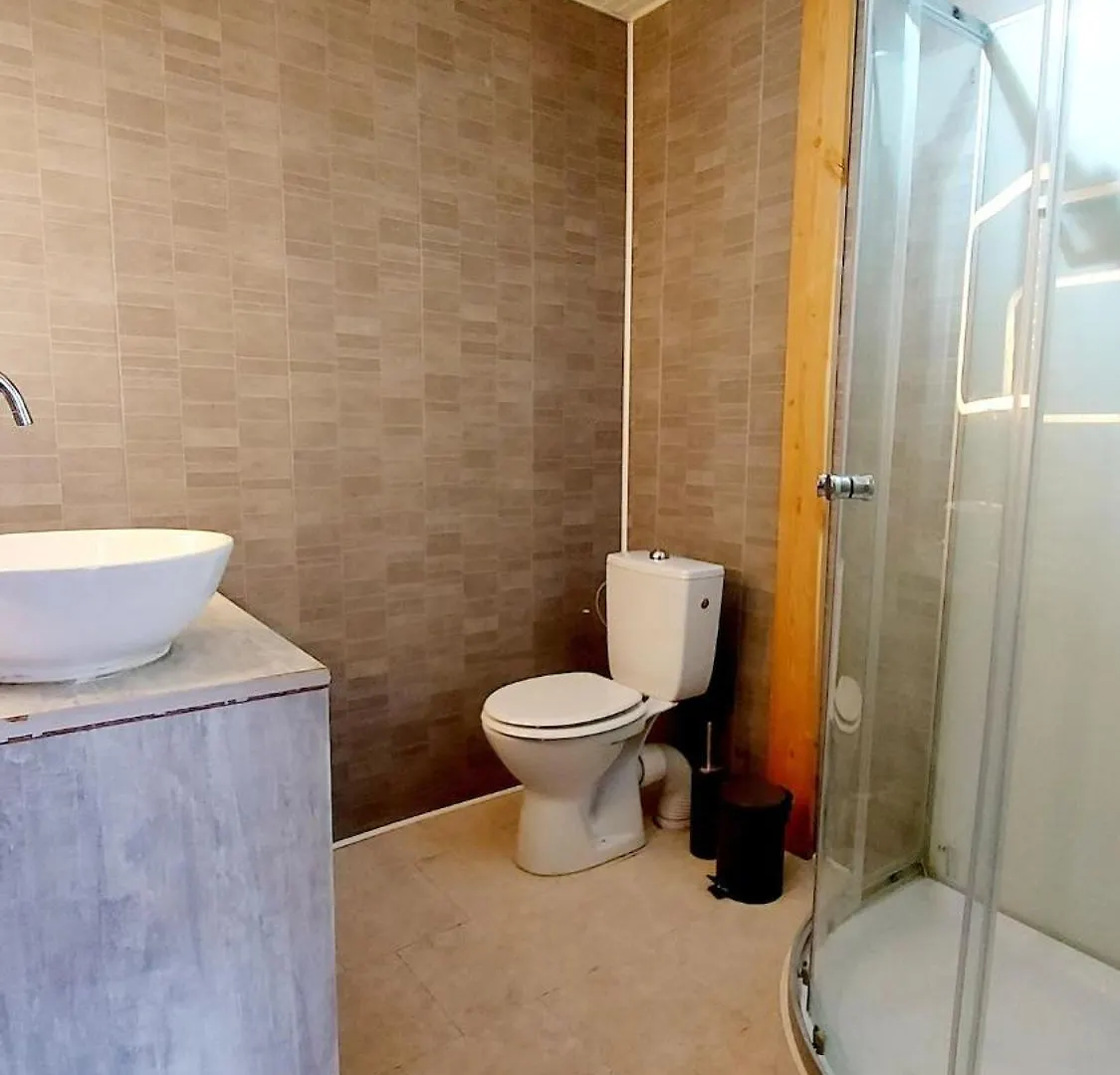 Chez Elle Apartment Oraison 0*,