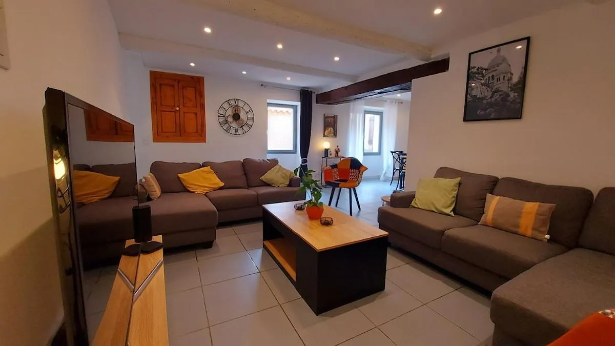 Homestay Chez Elle Apartment Oraison France